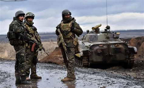 俄军50万大军集结边境，俄乌迎来“国运之战”_腾讯新闻