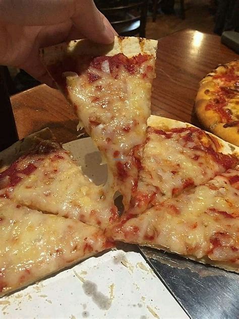 Carriage Court Pizza - Crown Point Indiana Restaurant - HappyCow