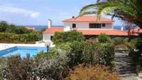 ALTO DA PRAIA VILLA (Colares) - B&B Reviews, Photos, Rate Comparison ...