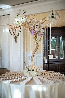 Wedding Decor by 21 Gorgeous Ways To Incorporate Gold Into Your Wedding Wedding Decor