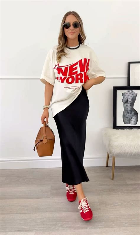 Here’s How to Style an Oversized Shirt and Look Like Money | Casual ...