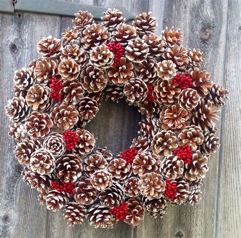 Pine cone Wreath | Christmas wreaths, Pinecone crafts christmas, Large ...