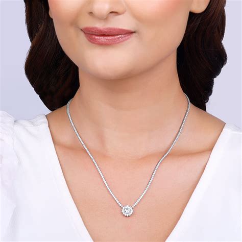 Silver Solitaire Floral Necklace – GIVA Jewellery