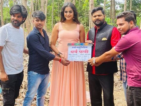 समर सिंह संग 4 फिल्मों में 'इश्क लड़ाने' के बाद अब उनकी 'धर्म पत्नी ...