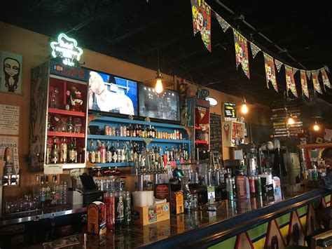 Flipper’s Tavern Cool Retro Bar In Lubbock, Texas | Lubbock, Travel fun ...
