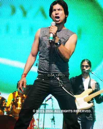 Shaan performs Photogallery - ETimes