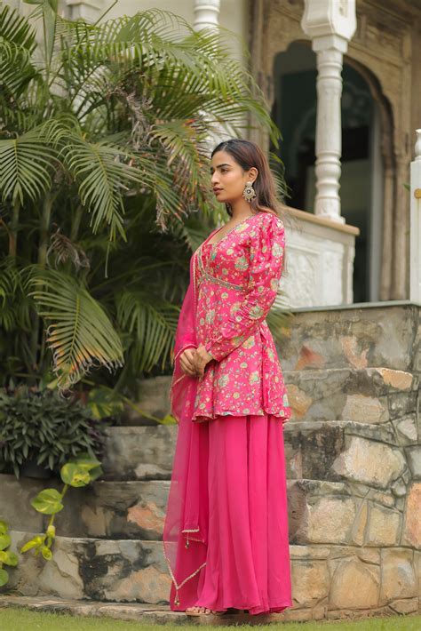 Online Shopping for Women - Bridal Wear - Aari Tari