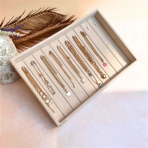 Buy La Trove Cream 10 Hook Bracelets Organizer Online