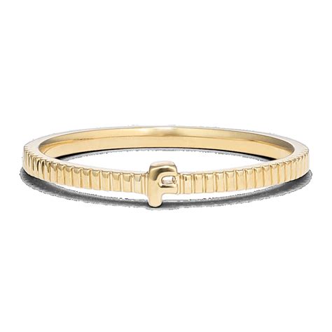 Letter C Fluted 14K Yellow Gold Ring | Shane Co.