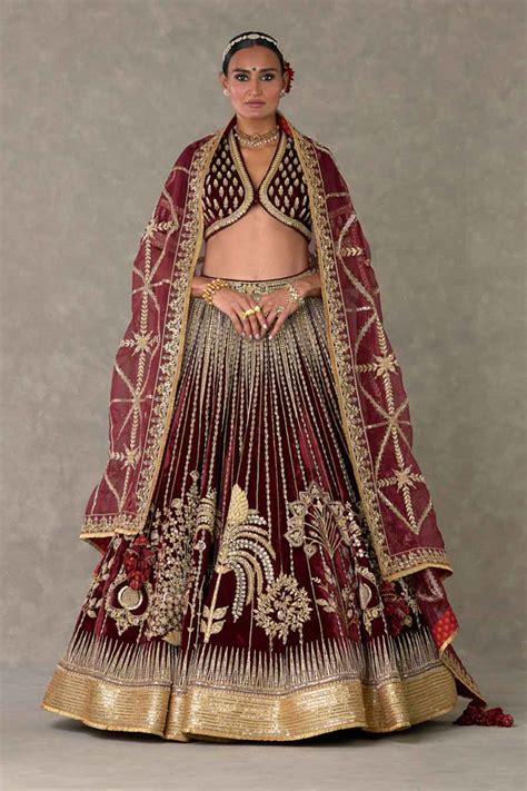 Shop Wine Dil- Chidiya Embroidered Lehenga Set by MASABA at House of ...