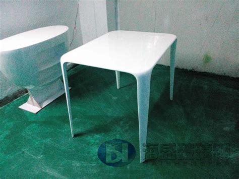 深圳玻璃钢家具厂家的制造工艺及工艺特性 - 深圳市海盛玻璃钢有限公司