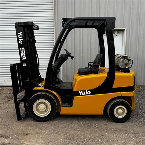5,892 Used Pneumatic Tire 4 Wheel Sit Down Forklifts for Sale