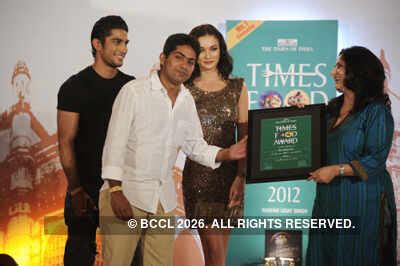 Prateik Babbar and Amy Jackson presented the award for Best Vegetarian ...