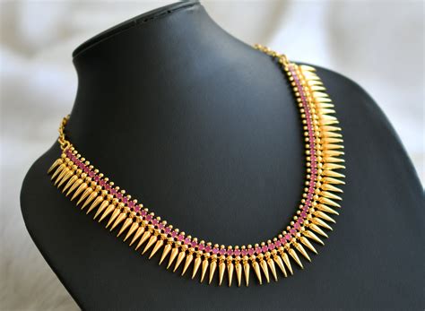 Gold tone pink stone mulla mottu Kerala style necklace dj-38263 ...