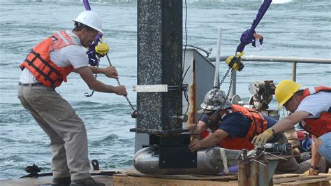 Renewable energy from tides: Cape Cod Canal project tests tidal power