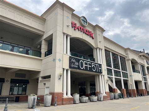 Tomorrow's News Today - Atlanta: [ALERT] Saks to Shutter Near 60 "OFF ...