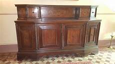 antiche credenze credenza quot sacrestia quot in noce e altro legno in alcuni antiche credenze credenza quot sacrestia quot in noce e altro legno in alcuni