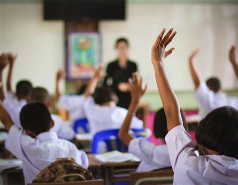 Learning by Teaching 的图像结果