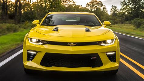 Photos: 2016 Chevrolet Camaro SS