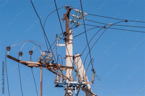 Overhead Power Line 的图像结果