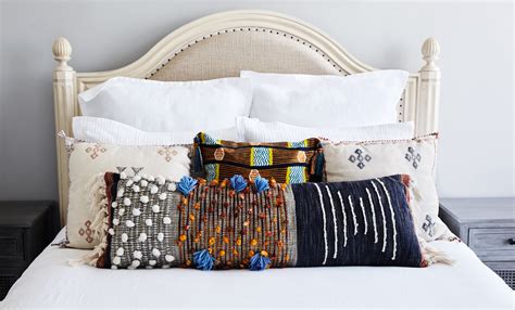 Dreamy Designs: Bed Pillow Decorating Ideas Youll Love