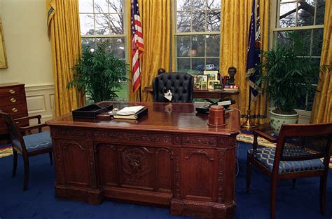 President at Desk 的图像结果
