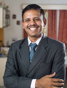 Military to ManageMent : Living the CORPORATE DREAM