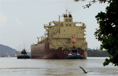 Trump Administration Threatens Federal Employees Who Fail Report ...