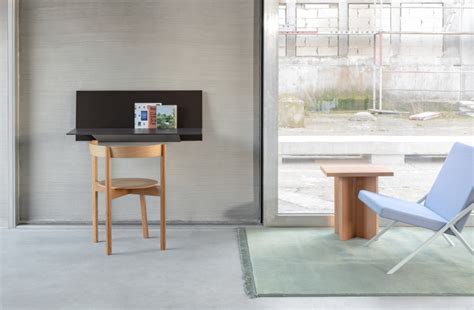 Compact Desk 的图像结果