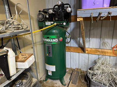 FARM HAND 60 GAL AIR COMPRESSOR