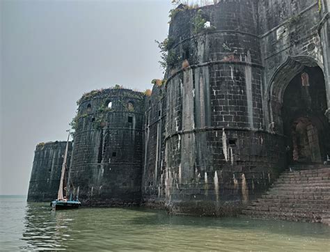 Murud Janjira Fort - The Only Unconquered Fort in Maharashtra