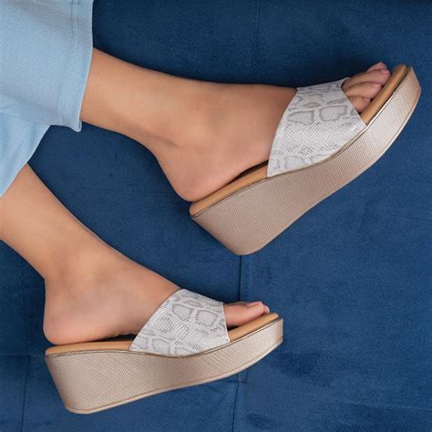 Wedges for women | Wedge sandals for women online