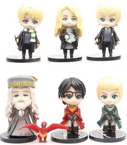 Augen Harry Potter Action Figures Cake, Office Desk & Study Table A ...