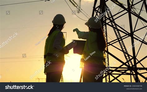 Electrical Engineering Work Environment 的图像结果