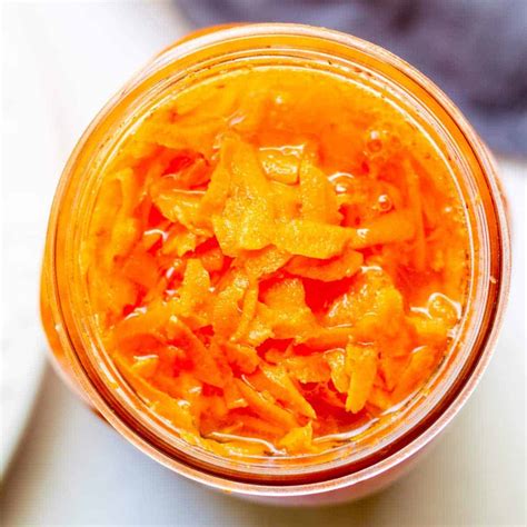 Quick Pickled Shredded Carrots - Very Veganish