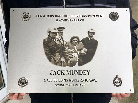 Choosing the Perfect Wording for Memorial Plaques: A Guide by Planet ...