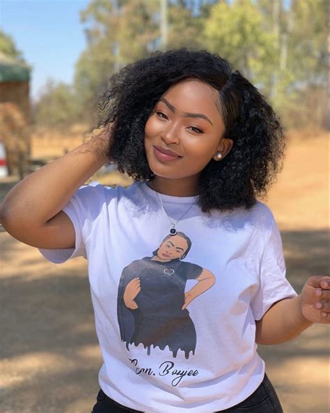 Cyan Boujee is famous in South Africa for her mak-up tutorial and beauty tips videos on her ...