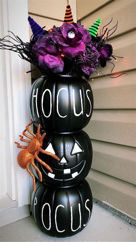 Hocus Pocus Pumpkin Stand | Halloween crafts decorations, Easy ...