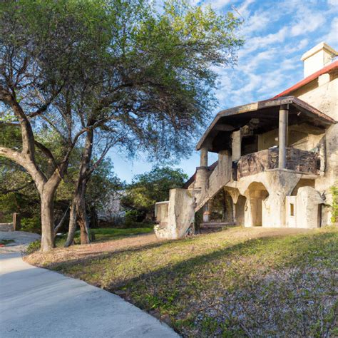 Mission Del Lago, San Antonio | Everything You Need to Know