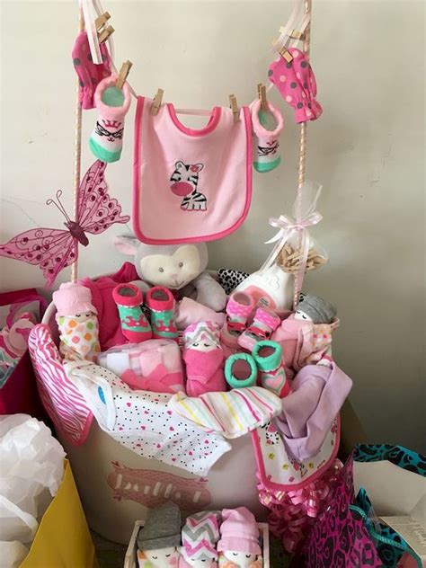Cool 60 Cute Baby Shower Gift Ideas For Baby Girls source : https ...