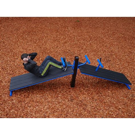 Outdoor Workout Equipment 的图像结果