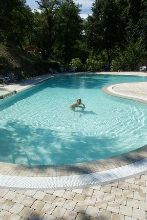CAMPING LA SALENDRINQUE (Lasalle) - Campground Reviews & Photos ...