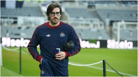 Transfer news: Will Manchester United sign Sandro Tonali over Elliot ...
