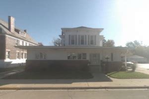 Winterrowd Hagi Funeral Home - Streator, Illinois (IL) - Funeral Flowers