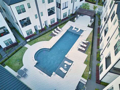 The Corner at Buffalo Pointe