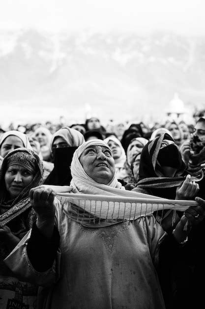 Womans musulm prayer people | Premium Photo