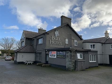 THE BULL HOTEL (Valley) - Hotel Reviews, Photos, Rate Comparison ...
