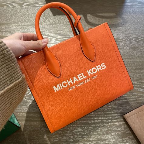 Cập nhật hơn 74 về michael kors logo svg mới nhất - Du học Akina