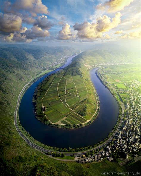 Stunning aerial view of the Moselle River bend in Germany : pics