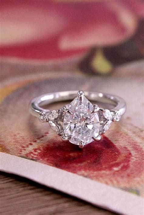 engagement rings earthy